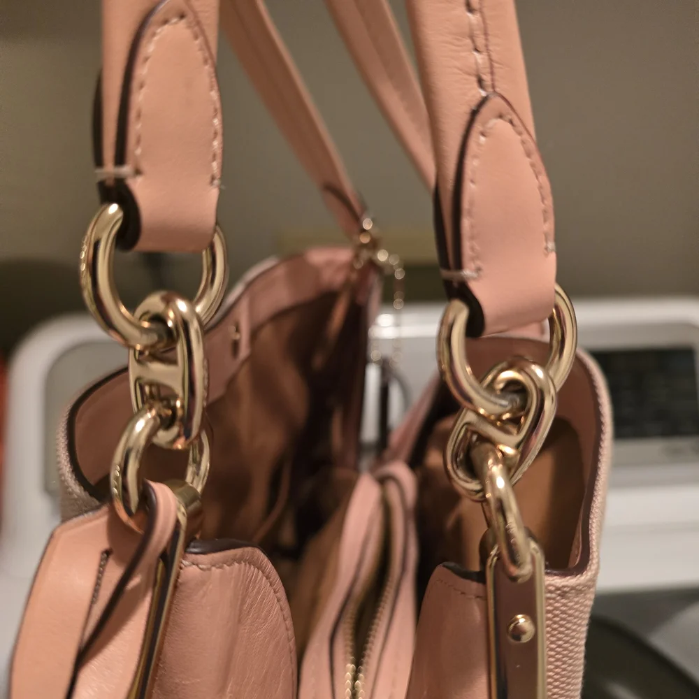 Coach Blush Pink Shoulder Bag with Gold Accents - Picture 10 of 11